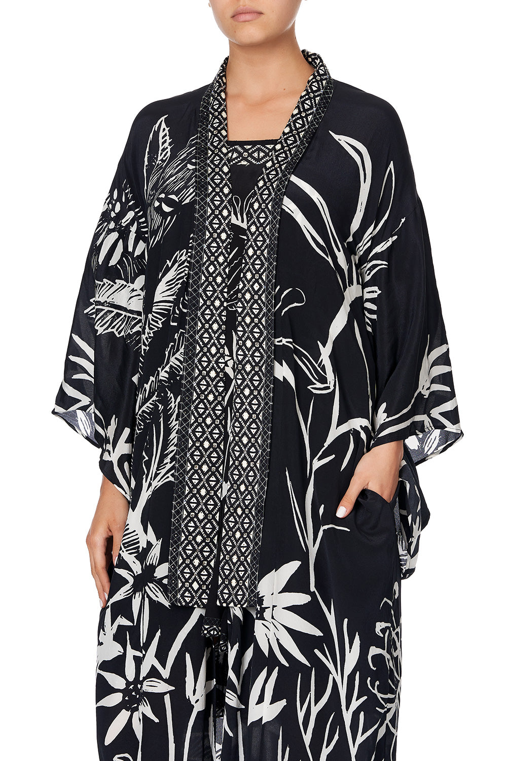 KIMONO COAT BOTANICAL BANDITS