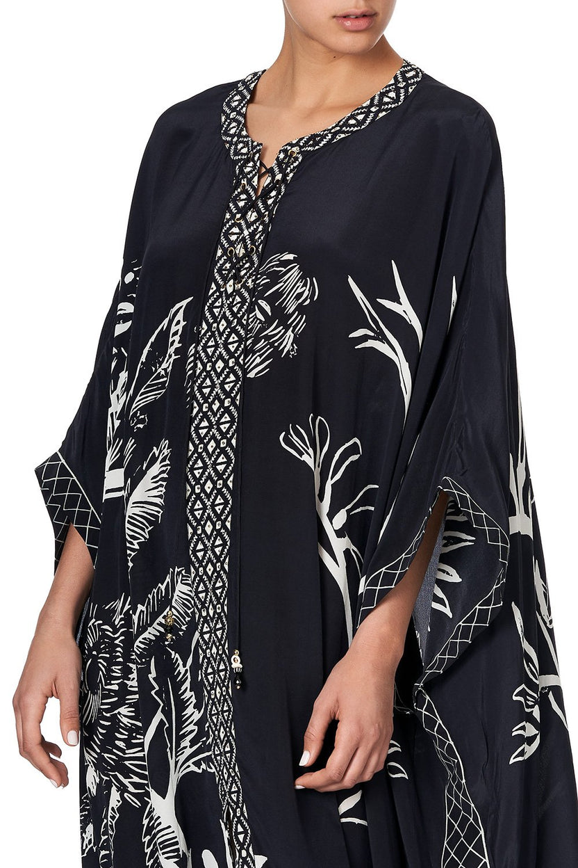 LACE UP KAFTAN BRITAIN BOUQUET