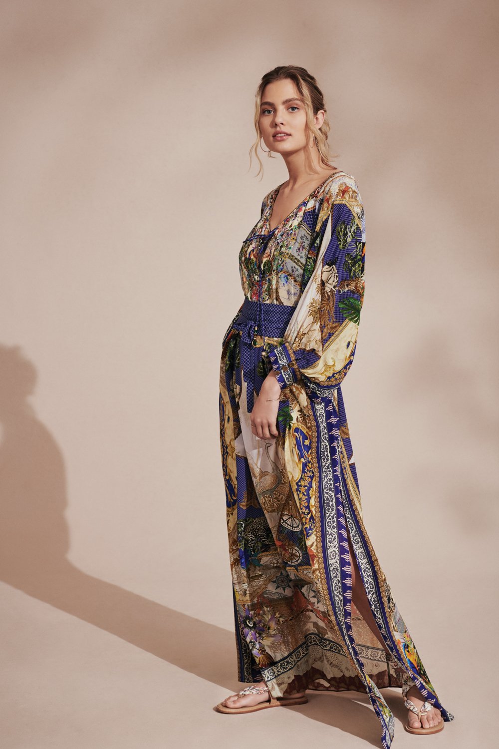 RAGLAN SLEEVE DRESS WITH CUFFS MUSE NOVELS