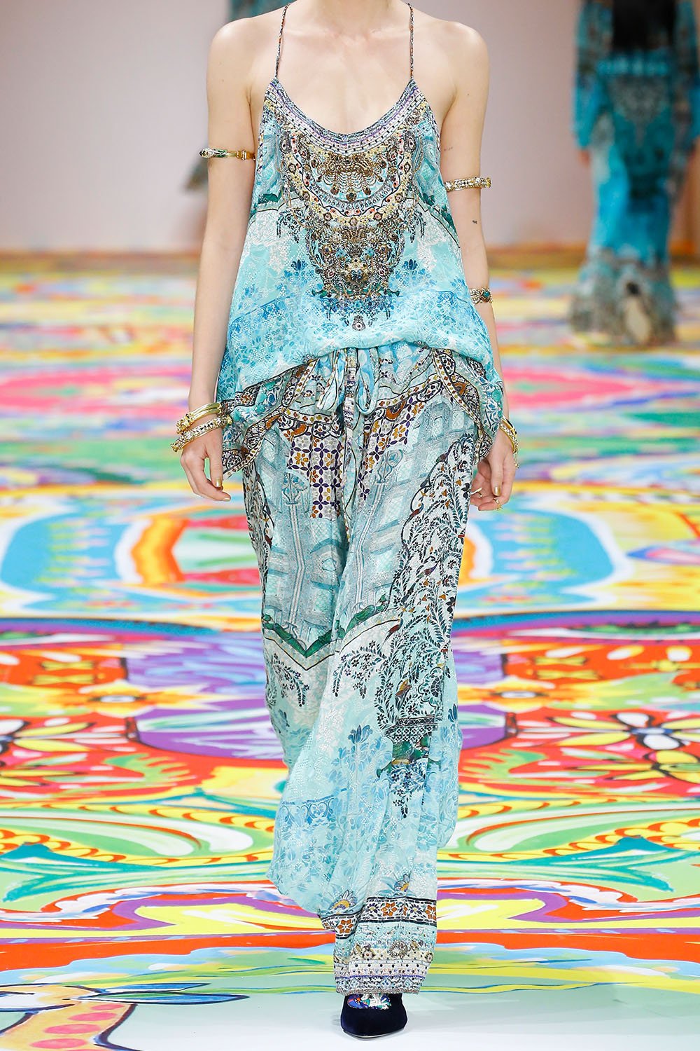 THE SPIRIT WITHIN T-BACK SHOESTRING STRAP TOP