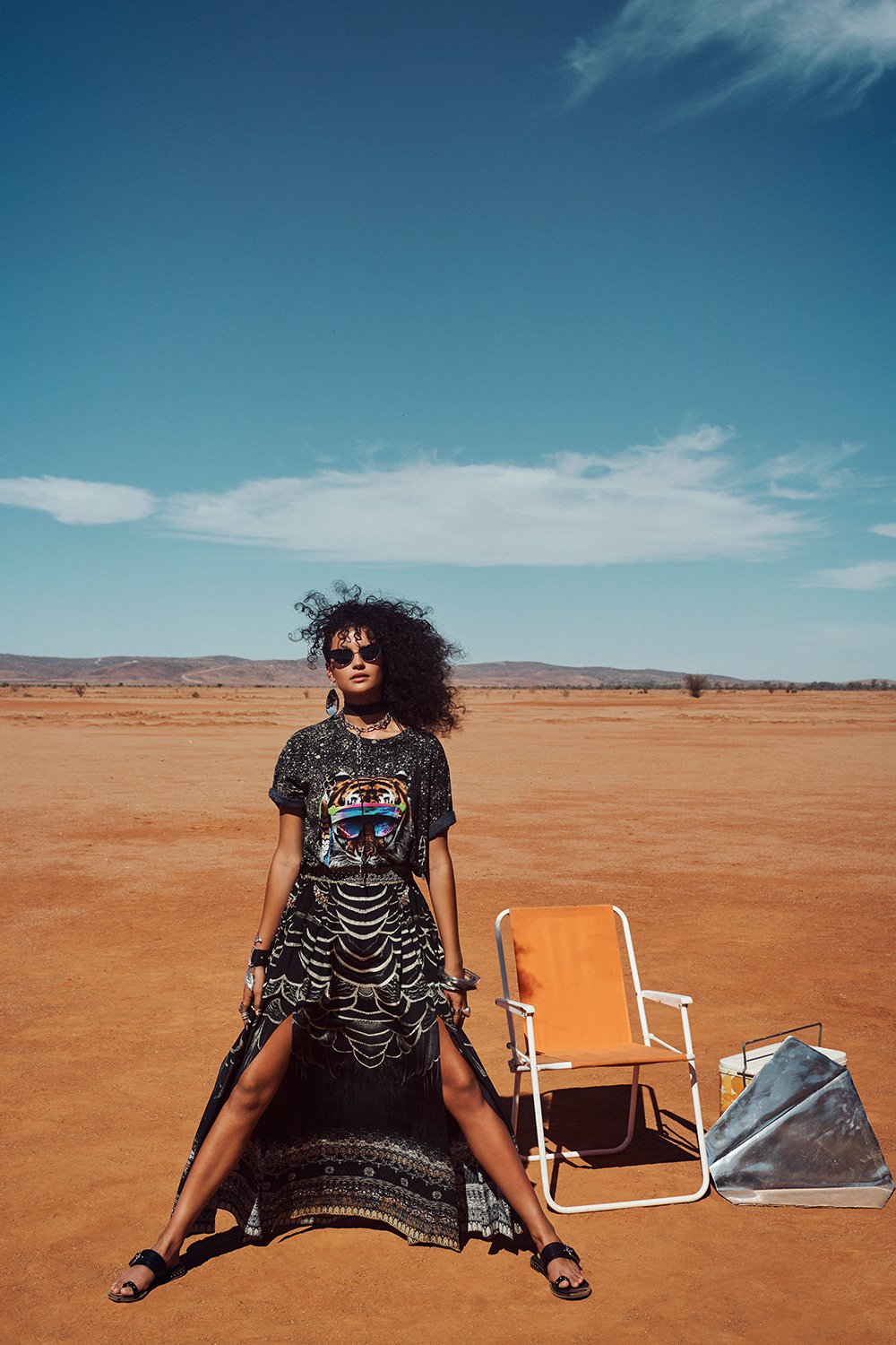 OVERSIZE BAND TEE UNDER A FULL MOON