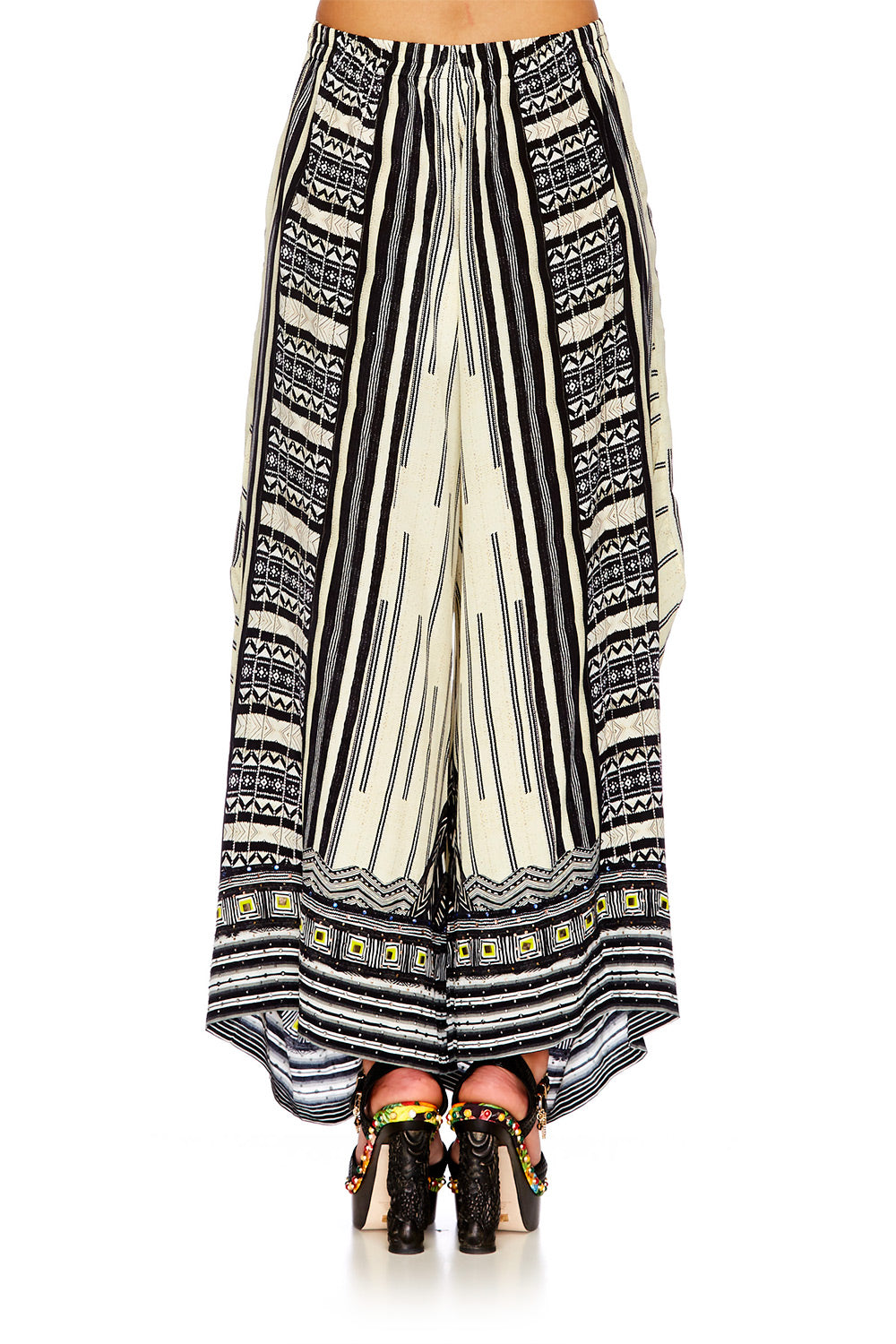 BETWEEN THE LINES WIDE LEG TROUSER W POCKETS