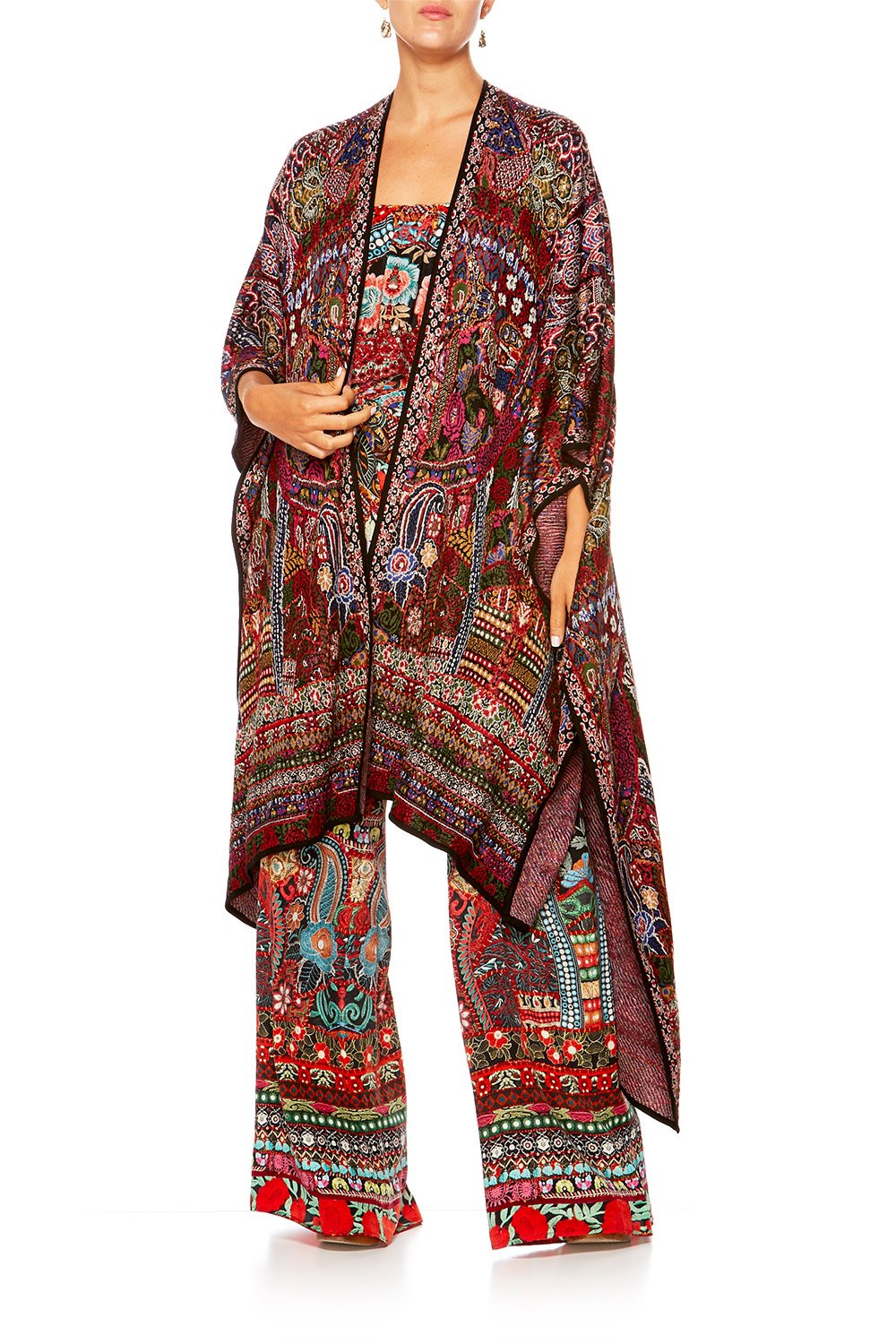 QUEEN ALIKA OVERSIZED THROWOVER