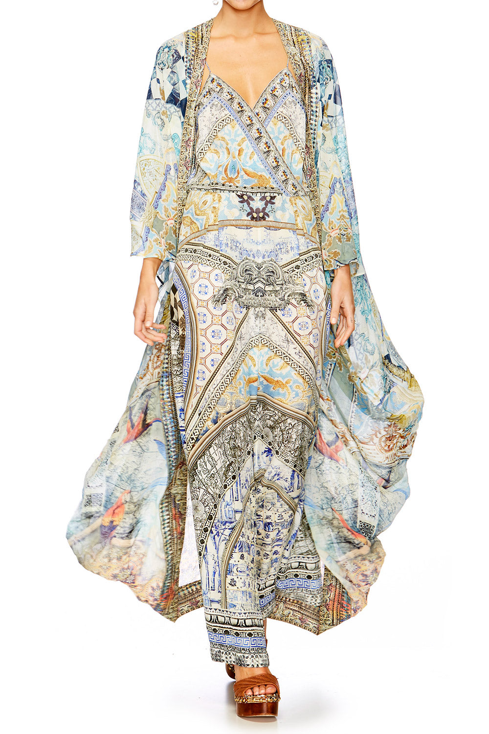 LOVERS DREAM LONG SLEEVE LONG CAPE