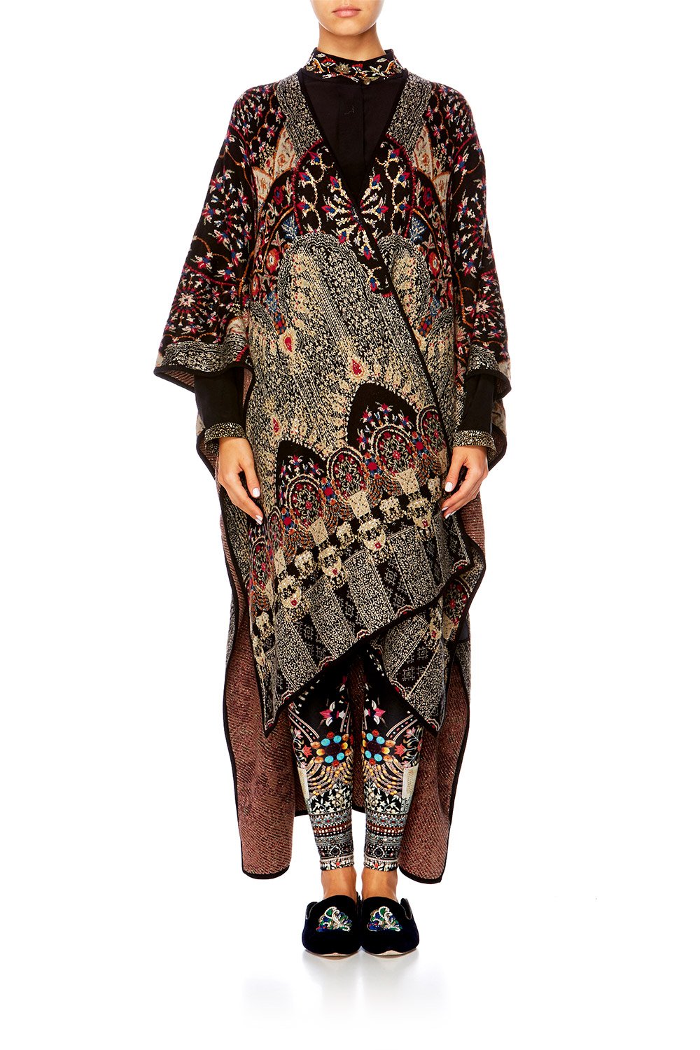 CHAMBER OF REFLECTIONS OVERSIZED THROWOVER