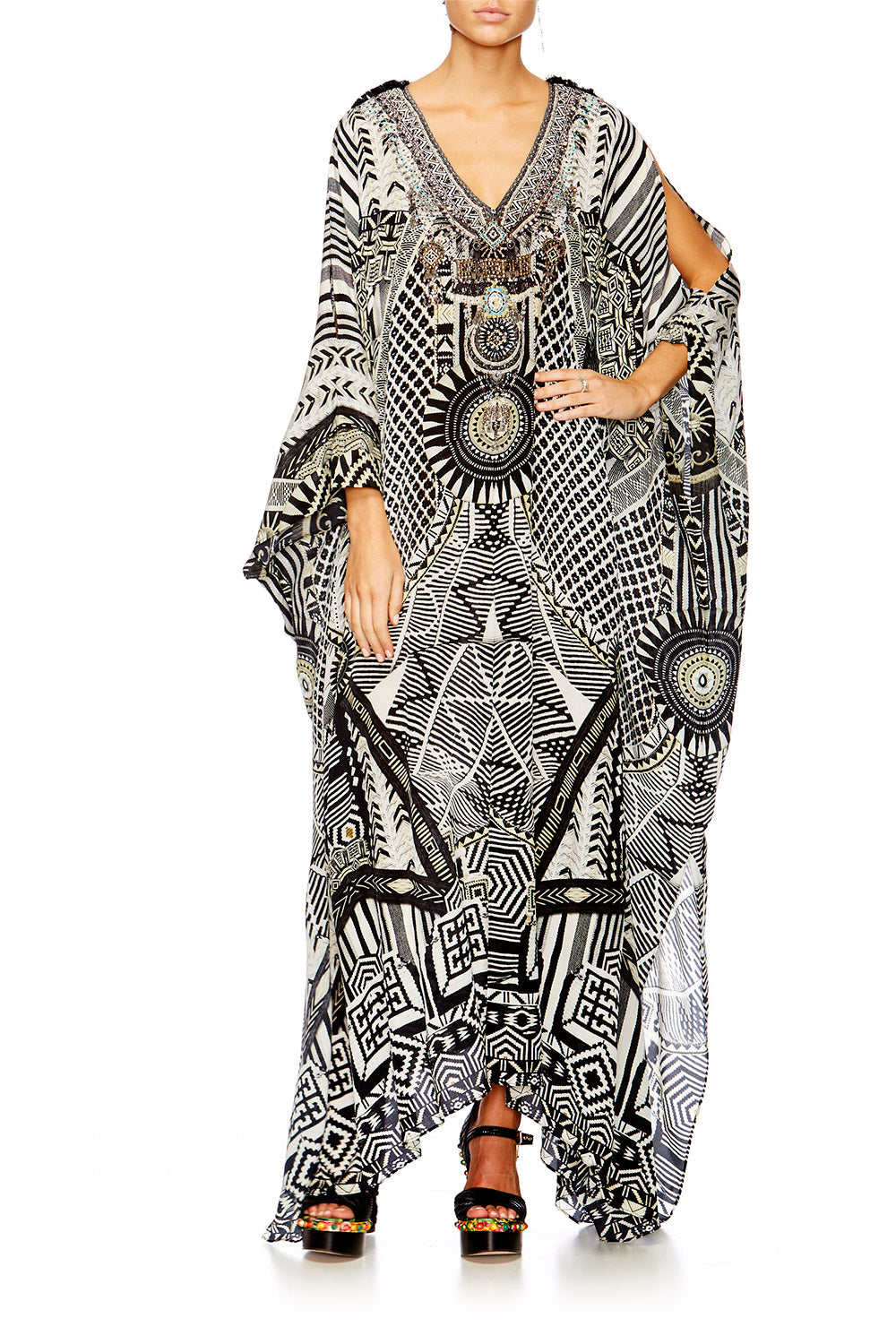 HANGING AROUND SLIT FRONT & SLEEVE KAFTAN