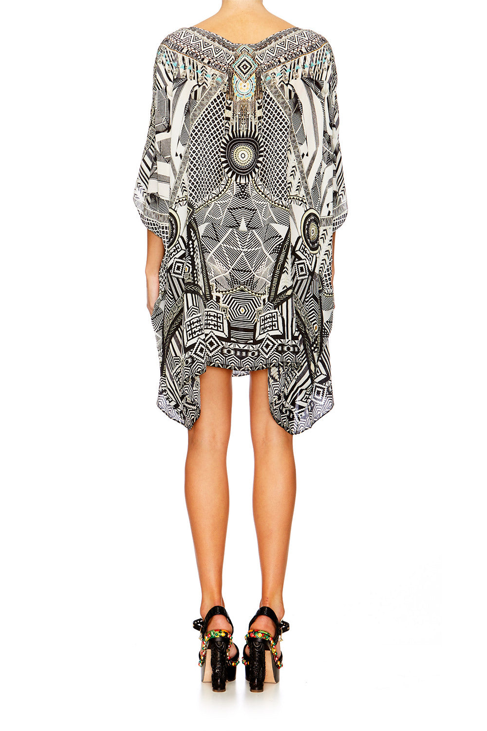 HANGING AROUND SHORT ROUND NECK KAFTAN